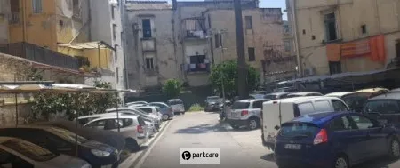 Vesuvio Parking foto 1